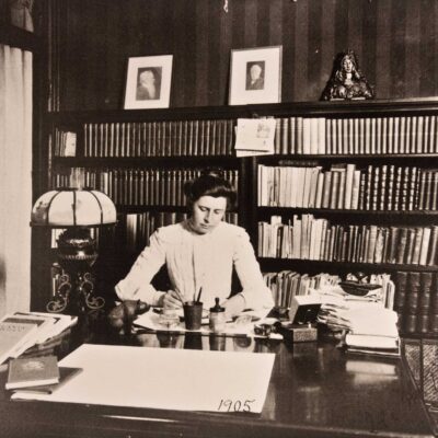 ida-tarbell-1.jpg__2000x1587_q85_crop_subsampling-2_upscale ida-tarbell-1.jpg__2000x1587_q85_crop_subsampling-2_upscale